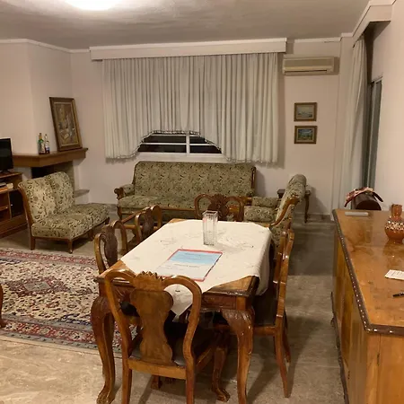 Nikos Apartamento Tesalónica