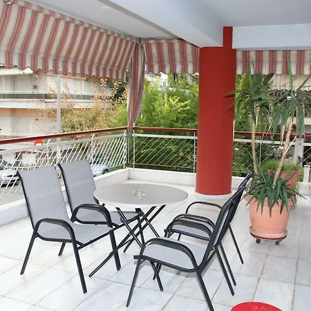 Nikos Apartment *