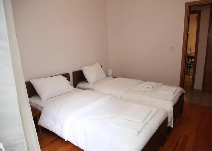 Nikos