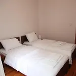 Nikos