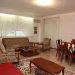 Apartment Nikos *